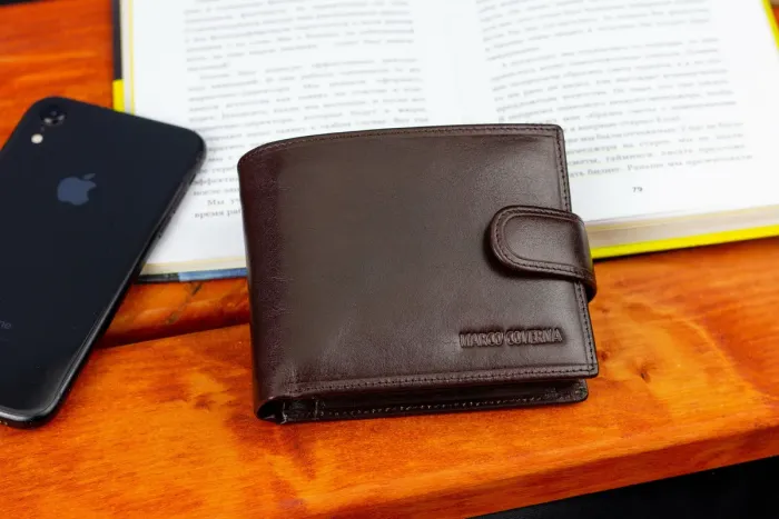 Коричневе портмоне з відділенням для документів із натуральної шкіри Marco Coverna MCB047-896