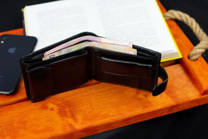 Чорне чоловіче портмоне з натуральної шкіри з візитницею Marco Coverna MC-2057H-1