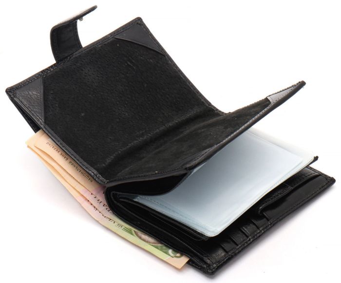 Чорне чоловіче портмоне з натуральної шкіри з відділенням під автодокументи Marco Coverna MC-2090H-1