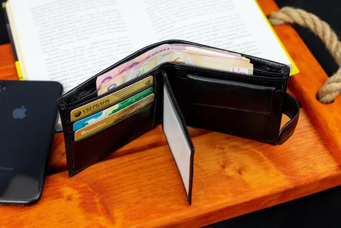 Чорне класичне портмоне з натуральної шкіри Marco Coverna MC-2003Н-1