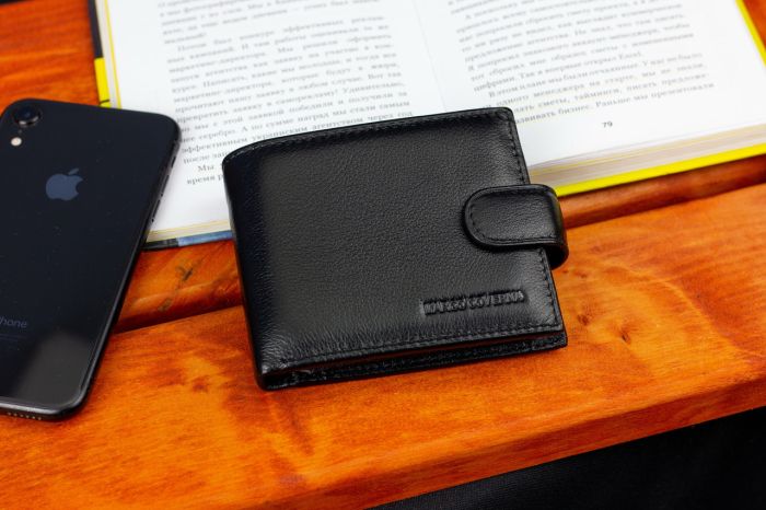 Чорне класичне портмоне з натуральної шкіри Marco Coverna MC-2003-1