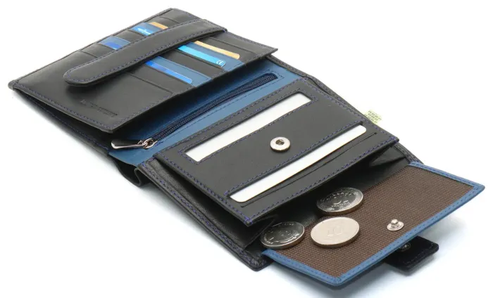 Чорний чоловічий гаманець з фіксацією з натуральної шкіри Marco Coverna MC-1005 A 1221