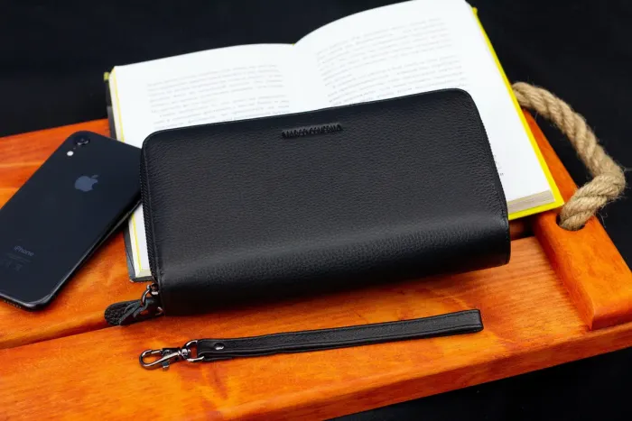 Чорний гаманець-клатч на дві блискавки з натуральної шкіри Marco Coverna B-5902B-1Q