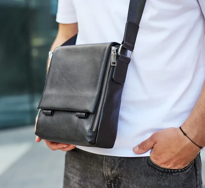 Шкіряна чоловіча сумка-месенджер 21x24x6, барсетка з натуральної шкіри Tiding Bag 9389 чорна