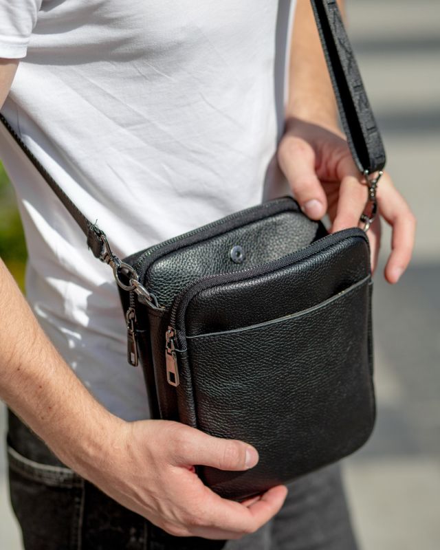 Шкіряна чоловіча сумка-месенджер 24х20х6, барсетка через плече Tiding Bag TD-23433 чорна