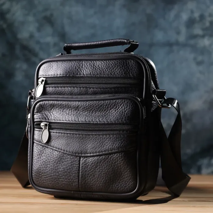 Практична вертикальна сумка з ручкою для чоловіків з натуральної шкіри Vintage 22864 Чорний