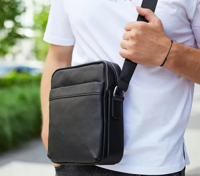 Чоловіча сумка-месенджер з двома відділеннями 21x26x7, шкіряний гаманець Tiding Bag 7459 чорного кольору