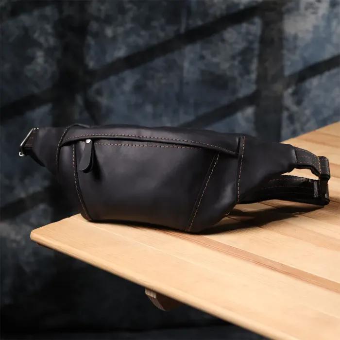 Стильна сумка-бананка для чоловіків із натуральної вінтажної шкіри Shvigel 23120 Чорний