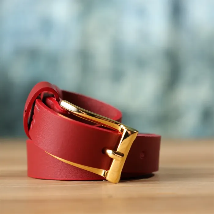 Яскравий тонкий шкіряний ремінь для жінок GRANDE PELLE 22951 Червоний