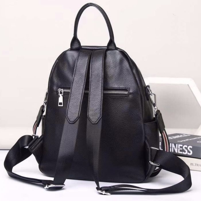 Жіночий рюкзак шкіряний міський з ременцем 23х30х11, сумка на спину для навчання, чорна