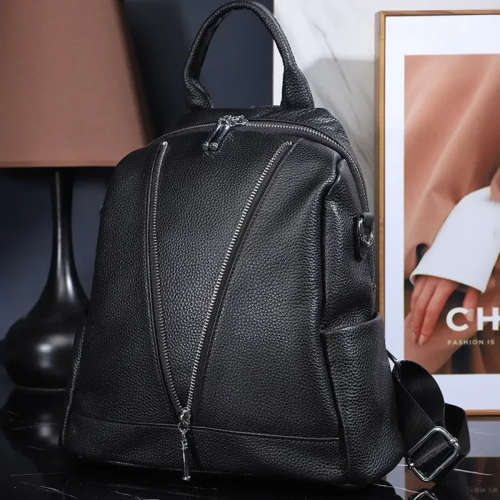 Рюкзак жіночий шкіряний з ременем 22х28х11, наплічна сумочка для дівчини студентки, чорна