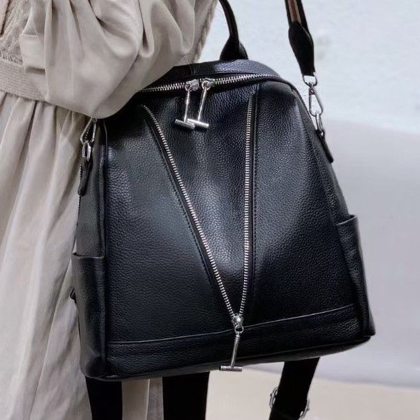Рюкзак жіночий шкіряний з ременем 22х28х11, наплічна сумочка для дівчини студентки, чорна