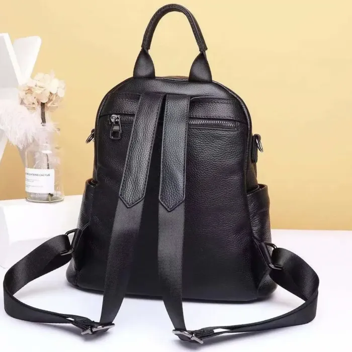 Шкіряний класичний жіночий рюкзак 26х32х15, наплічна сумка з багатьма відділеннями, чорна