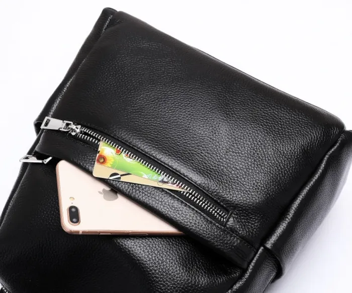 Жіноча сумка на плечі з натуральної шкіри 23х28х11, рюкзак з відділами для гаджетів, чорна