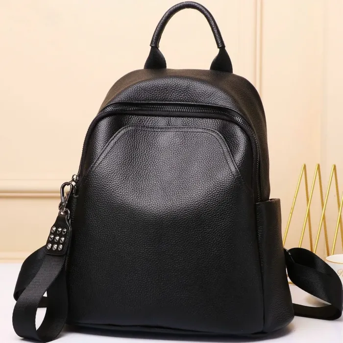 Жіночий шкіряний рюкзак міського типу 23х30х13, сумка на спину під мат, чорна