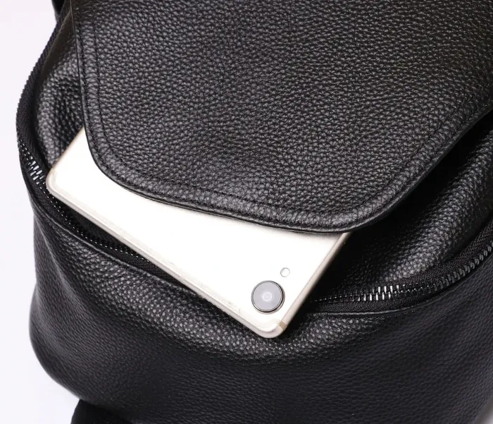 Жіночий шкіряний рюкзак міського типу 23х30х13, сумка на спину під мат, чорна