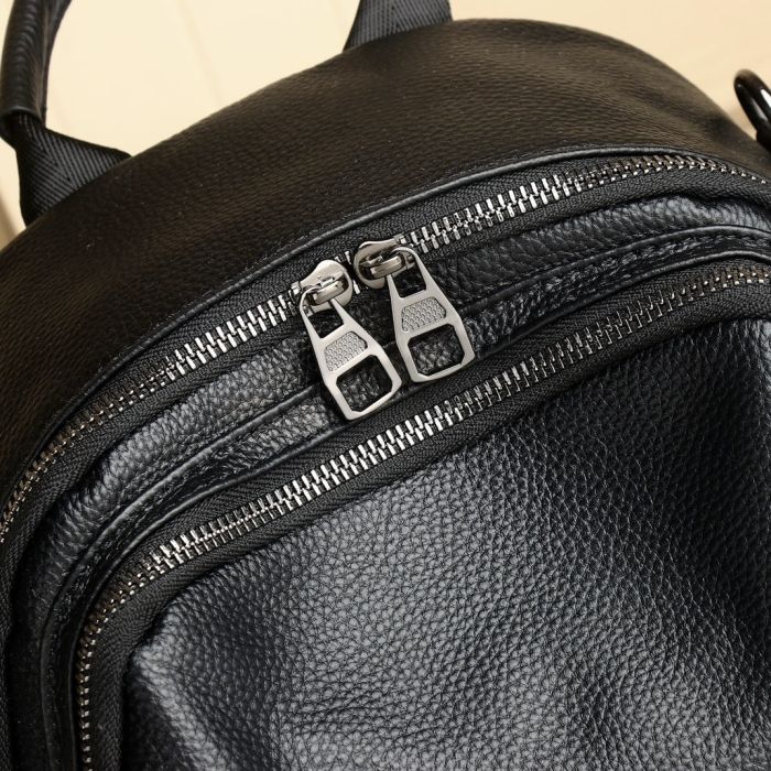 Стильна жіноча сумка міська на плечі 25х33х14, рюкзак з натуральної шкіри, чорний