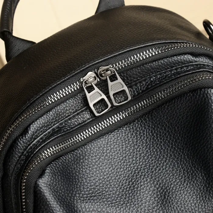 Стильна жіноча сумка міська на плечі 25х33х14, рюкзак з натуральної шкіри, чорний