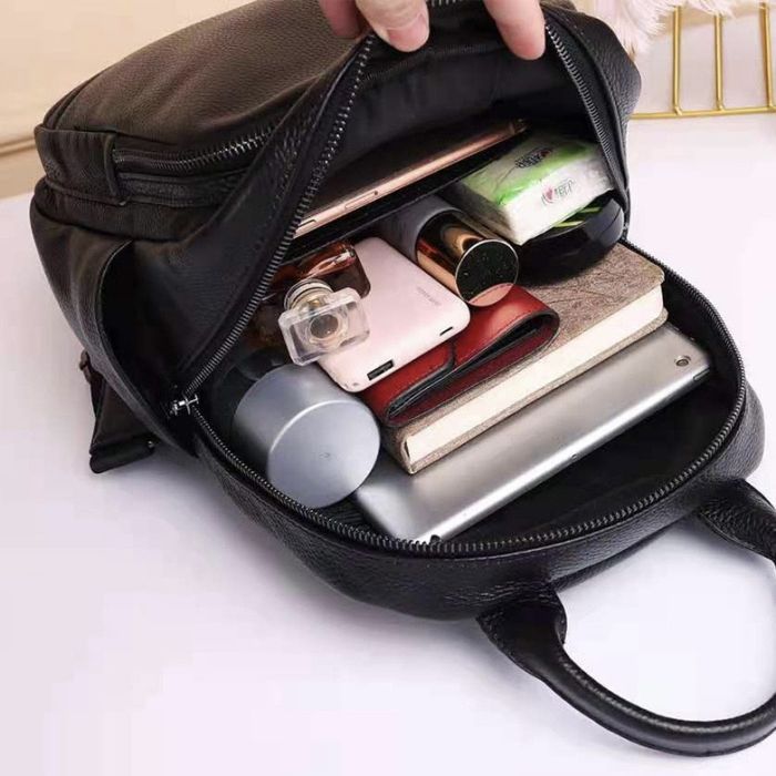 Шкіряний жіночий міський рюкзак на блискавці 23х29х13, сумка наплічна для прогулянок, чорна