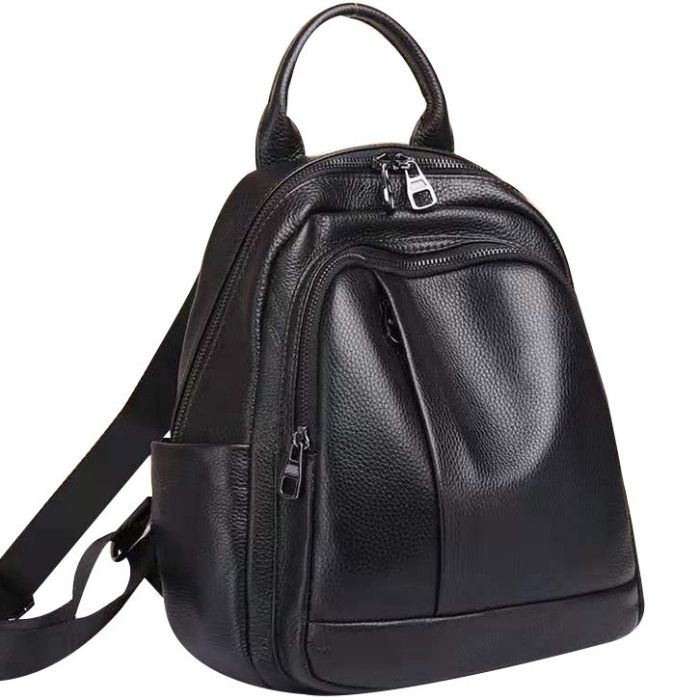 Шкіряний жіночий міський рюкзак на блискавці 23х29х13, сумка наплічна для прогулянок, чорна