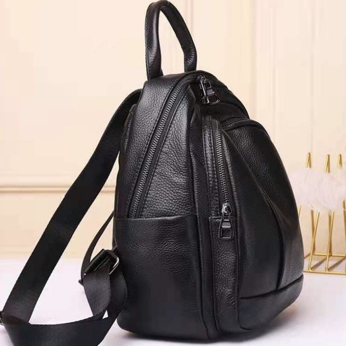Шкіряний жіночий міський рюкзак на блискавці 23х29х13, сумка наплічна для прогулянок, чорна