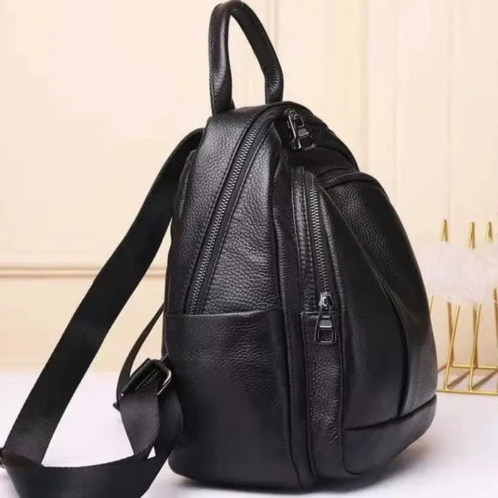Шкіряний жіночий міський рюкзак на блискавці 23х29х13, сумка наплічна для прогулянок, чорна