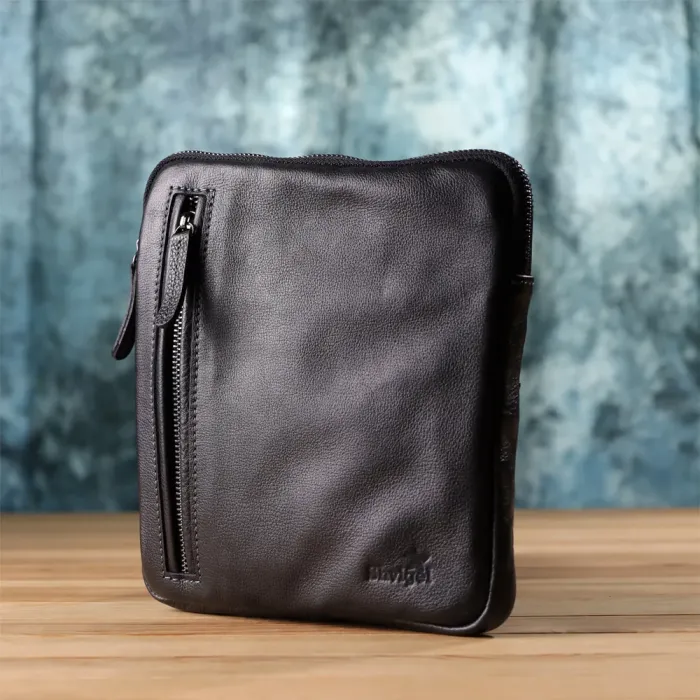 Сумка на плече для чоловіків із міцної зернистої шкіри Shvigel 23152 Чорний