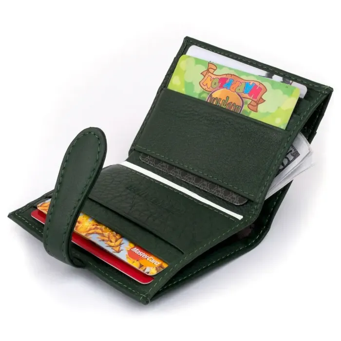 Кошелек-визитница на хлястике с кнопкой женский ST Leather 19229 Зеленый