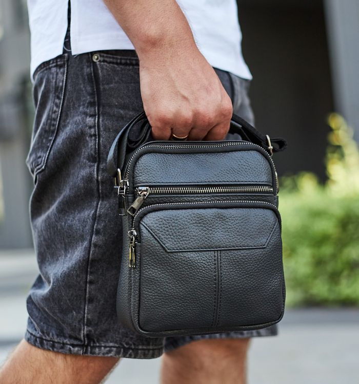 Чоловічий шкіряний месенджер 18x22x8, сумка планшет через плече Tiding Bag A25F-1519A чорний