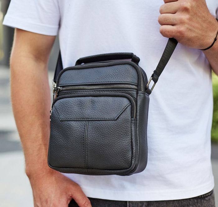 Чоловіча чорна сумка-барсетка 18x22x8, месенджер з натуральної шкіри Tiding Bag M2237A чорний