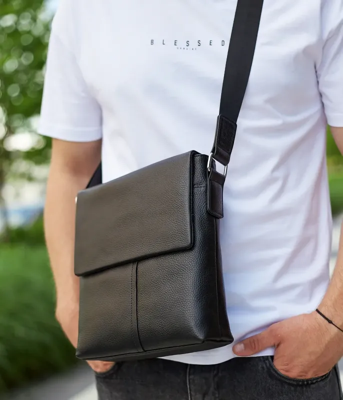 Чоловічий класичний месенджер 23х26х6, шкіряний барсетка через плече Tiding Bag 2862 чорний