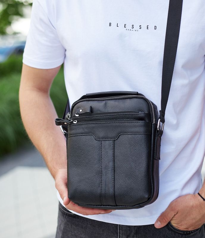 Чоловіча шкіряна сумка-месенджер 21х25х6, барсетка через плече Tiding Bag A25-3278A Чорна