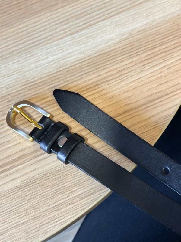 Шкіряний жіночий ремінь в чорному кольорі 6094