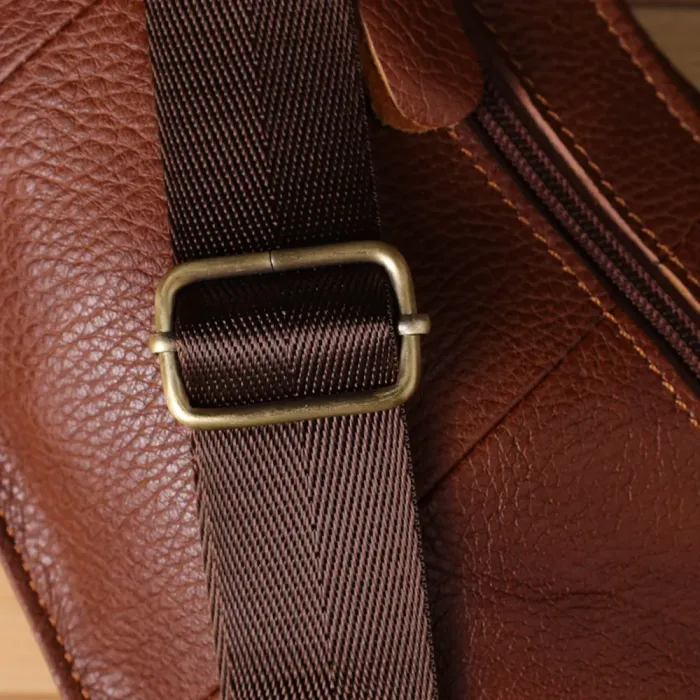 Практична чоловіча сумка через плече із зернистої натуральної шкіри Vintage 22966 Коричневий