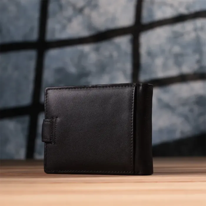 Місткий чоловічий гаманець з натуральної шкіри Vintage 15102 Чорний
