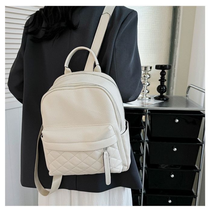 Жіночий наплічник для прогулянок 30х23х12, шкіряний рюкзак, білий