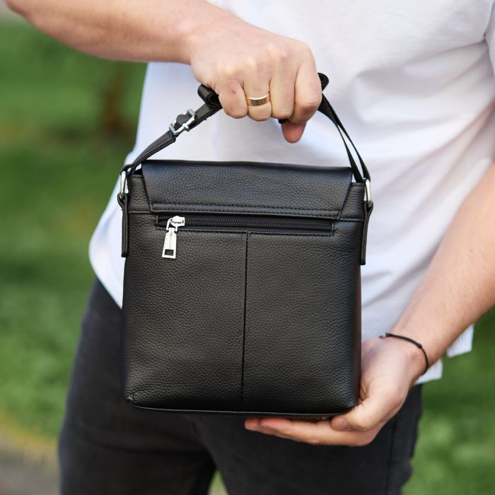 Шкіряна чоловіча сумка-месенджер 21х23х5.5, сумка планшет через плече Tiding Bag 48450 чорна