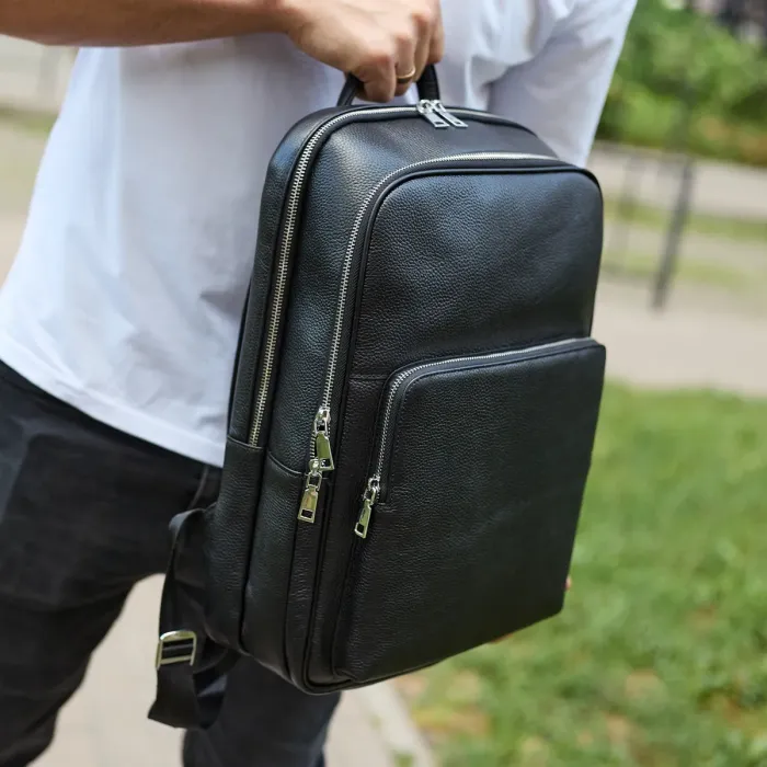 Класичний чоловічий рюкзак зі шкіри 42х30х16, практичний аксесуар для ноутбука та документів, чорний