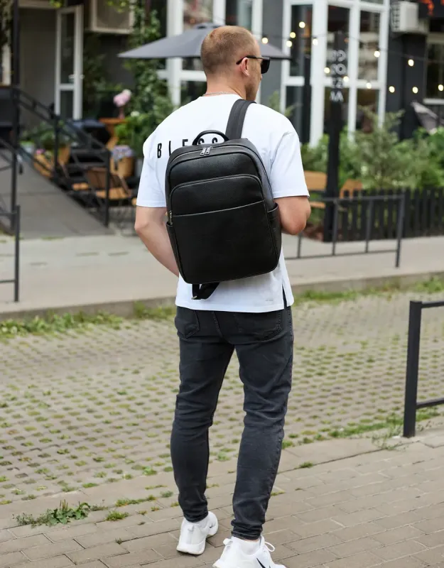 Універсальний чоловічий рюкзак із шкіри 41х31х16, зручний наплічник для ноутбука та документів, чорний