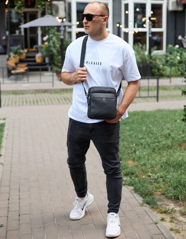 Чоловіча шкіряна сумка-барсетка 24х20х8, компактна сумочка на плече для чоловіка, наплічний месенджер, чорна