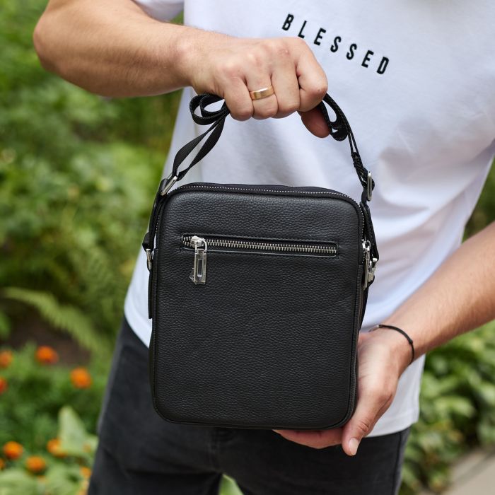 Чоловіча шкіряна сумка-барсетка 24х20х8, компактна сумочка на плече для чоловіка, наплічний месенджер, чорна