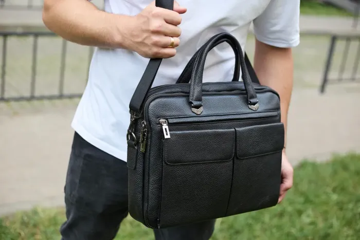 Сумка чоловіча офісна через плече 39х29х10, практичний шкіряний портфель для бізнесу, сумочка для навання, чорний