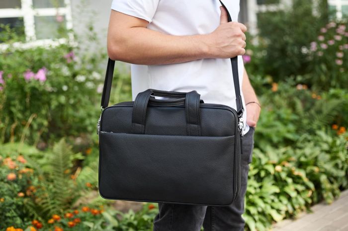 Чоловічий портфель на плече 40х28х10, офісний шкіряний месенджер, чоловіча ділова сумка для міста, чорний