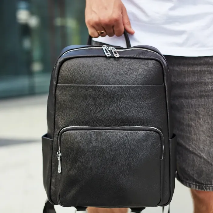 Чоловічий шкіряний рюкзак для поїздок та відпочинку 30х40х16, сумка наплічна Tiding Bag 59331, чорна