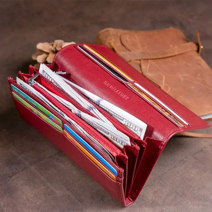 Гаманець на магнітах із клапаном жіночий ST Leather 19244 Бордовий