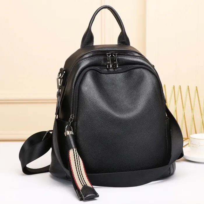 Шкіряний жіночий рюкзак міський 30х24х13, матова сумка на плечі, чорна