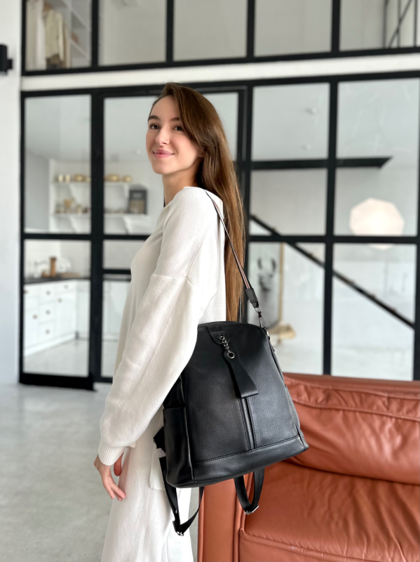 Шкіряний жіночий молодіжний рюкзак 23х30х13, сумка наплічна на кожен день, чорна