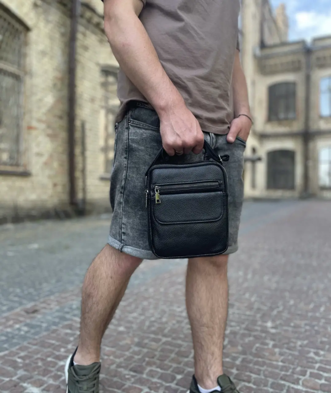 Шкіряна чоловіча сумка 17х21х5, барсетка через плече Tiding Bag 4134A чорна