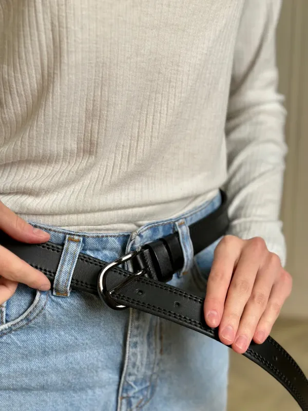 Класичний чорний ремінь 7096