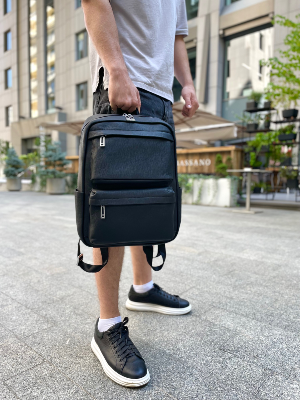 Чоловічий рюкзак для ноутбука та поїздок з натуральної шкіри 40х30х16, сумка наплічна Tiding Bag, чорна